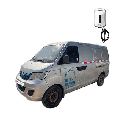 Veicoli elettrici di seconda mano a prezzi accessibili con volante multifunzione e due sedili