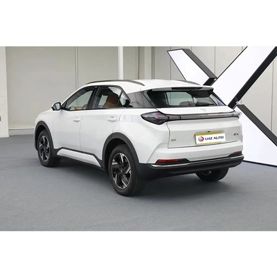 Il SUV Energy Long Endurance 2024 di Neta X con 500 km di autonomia e velocità massima di 150 km/h.