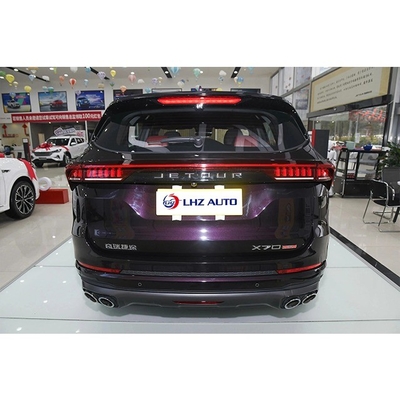 SUV di Chery Jetour X70 nel 2024 con riscaldamento regolabile elettrico e specchietti pieghevoli