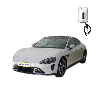 Vivi il futuro oggi con l' ultima auto sportiva al 100% elettrica di Xiaomi Su7