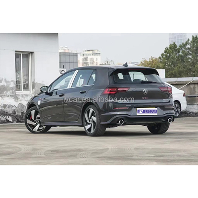 Efficienza e potenza combinate 2023 Volkswagen Golf GTI con coppia massima 350 Nm