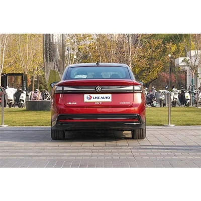 2024 Volkswagen ID7 Long Range Pure Electric Sedan con batteria da 84,8 kWh Green