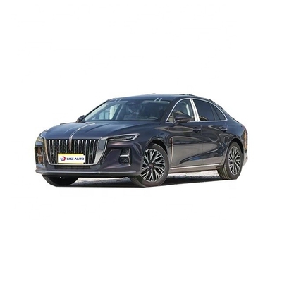 Sedana cinese di medie e grandi dimensioni HongQi H5 con capacità motore da 4,1 a 6 litri e grande domanda