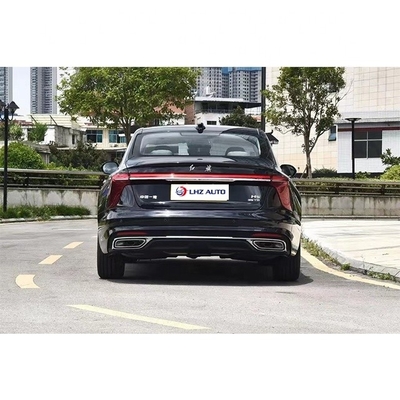 Sedana cinese di medie e grandi dimensioni HongQi H5 con capacità motore da 4,1 a 6 litri e grande domanda