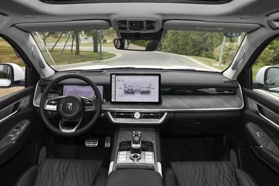 SUV Tank 500 Hybrid Plug-in Luxury Off-Road Vehicle con volante multifunzione