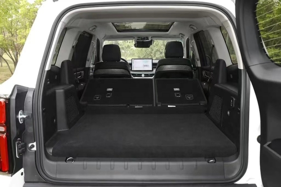 SUV Tank 500 Hybrid Plug-in Luxury Off-Road Vehicle con volante multifunzione