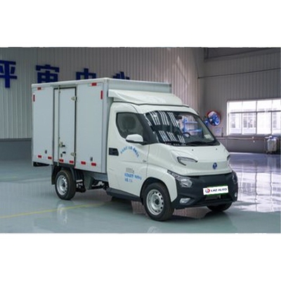 Camion elettrici a aspirazione naturale con 8 metri cubi e 230 km di autonomia elettrica pura