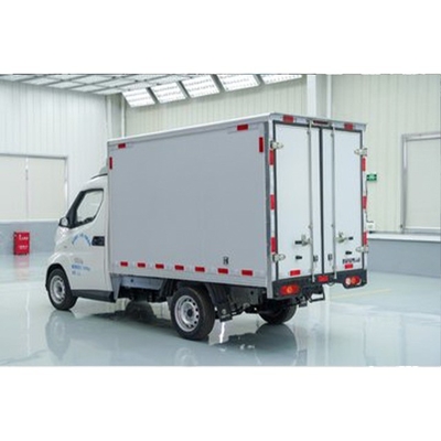 Camion elettrici a aspirazione naturale con 8 metri cubi e 230 km di autonomia elettrica pura