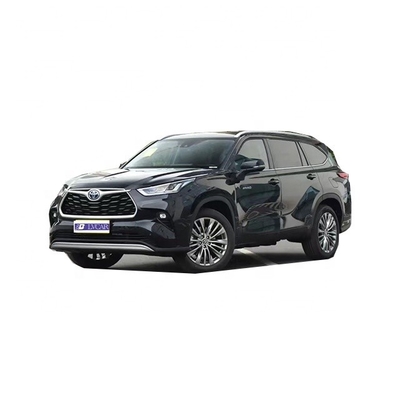 Tetto panoramico e comodità SUV Toyota Highlander del 2023