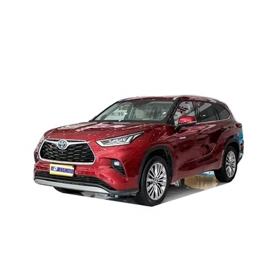 Scopri il futuro della guida con il touch screen del 2023 Toyota Highlander