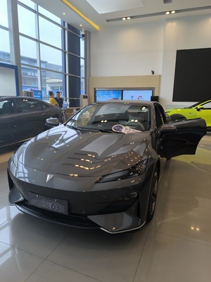 515-705km Range di crociera 100% Veicolo elettrico Chang'an Shenlan SL03 Sport Car