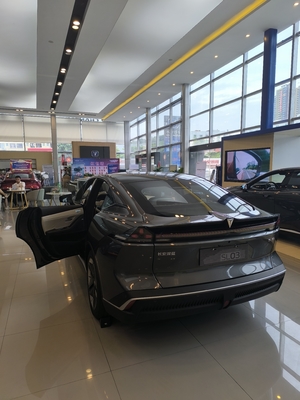 515-705km Range di crociera 100% Veicolo elettrico Chang'an Shenlan SL03 Sport Car