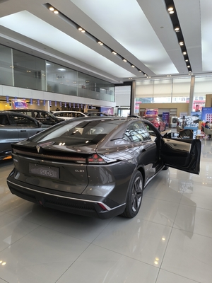 515-705km Range di crociera 100% Veicolo elettrico Chang'an Shenlan SL03 Sport Car