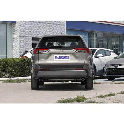2023 Toyota RAV4 SUV efficienza del carburante e costo-efficacia per la guida urbana fuoristrada