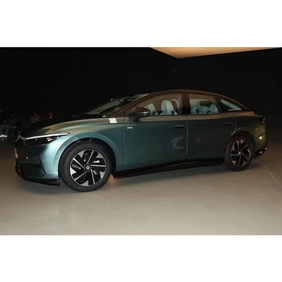 La prima berlina della serie ID del 2024 Volkswagen ID7, con 150 kW e 310 Nm di coppia.