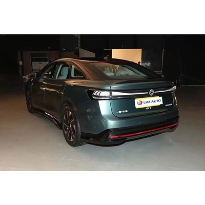 La prima berlina della serie ID del 2024 Volkswagen ID7, con 150 kW e 310 Nm di coppia.