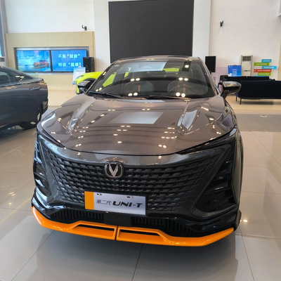 Changan UNI-T 1.5T SUV a 5 porte e 5 posti 4535*1870*1565 e basso costo totale di proprietà
