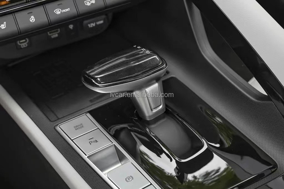 Guida elettrica Hyundai Elantra 1.5L Sports Sedan con fotocamera KZ LED e Turbo