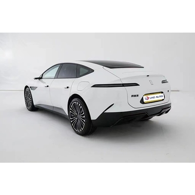 2300 passo 2024 Avatr 12's Luxury Energy Vehicle con energia elettrica al 100%