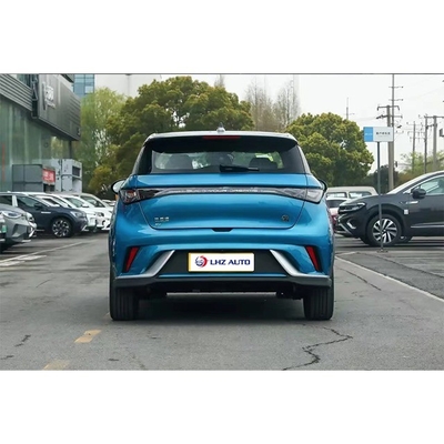 BYD Dolphin Long Range Pure Electric Vehicle con coppia massima di 180Nm e cinque porte