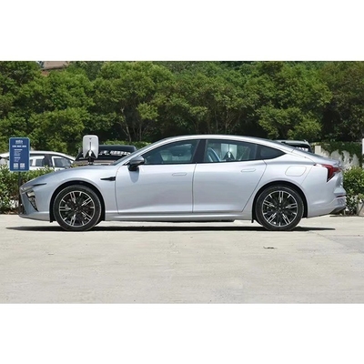 2024 Neta S versione 1160 km una berlina sportiva ibrida plug-in con ESC e coppia massima
