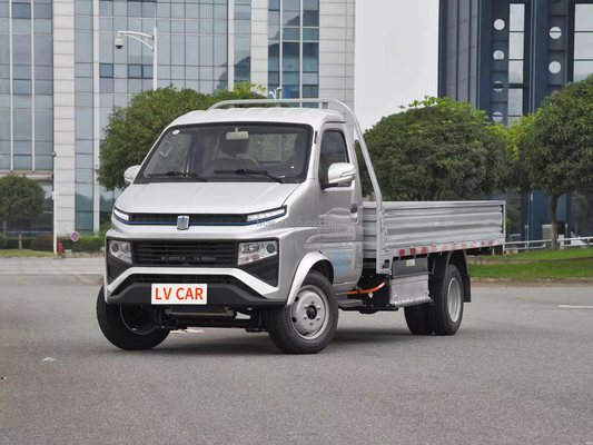 Mini camion Geely Fengrui F3E 4x4 con batteria da 55,7 kWh e tempo di ricarica di 1 ora