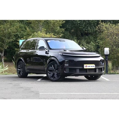 Li L8 SUV di lusso realizzato con regolazione del sedile del conducente elettrico e interno leggero
