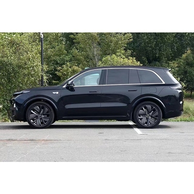 Li L8 SUV di lusso realizzato con regolazione del sedile del conducente elettrico e interno leggero