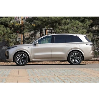 Il miglior SUV di famiglia di Li L8 con sedili in pelle e controllo climatico automatico.