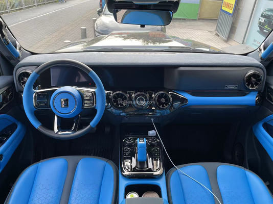 Tank 300 SUV Auto con telecamera posteriore e condizionatore automatico in versione personalizzata