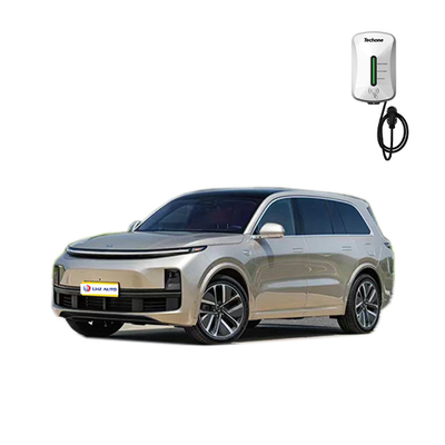 Li L9 L'auto cinese con lunga resistenza e ibrida plug-in a 6 posti ora in Russia