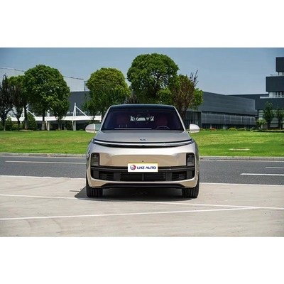 Li L9 L'auto cinese con lunga resistenza e ibrida plug-in a 6 posti ora in Russia