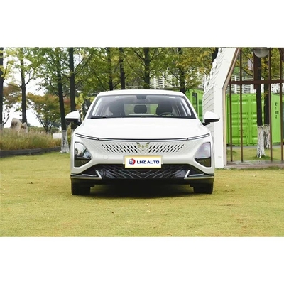 2024 Wuling Xingguang Hybrid Sedan Una classica 5 posti con tecnologia PHEV a lungo raggio
