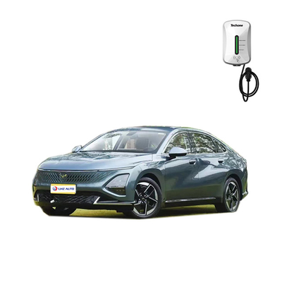 Veicolo a energia a lungo raggio a batteria al litio Wuling Starlight Hybrid Sedan Classe A 5 posti