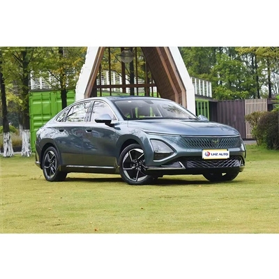 Veicolo a energia a lungo raggio a batteria al litio Wuling Starlight Hybrid Sedan Classe A 5 posti