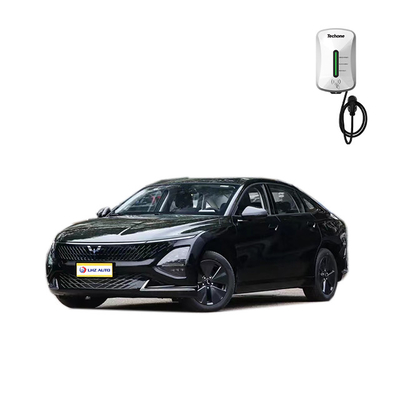 La Wuling Starlight Una berlina a cinque porte e cinque posti di classe A con una velocità massima di 145