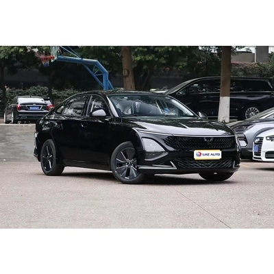 La Wuling Starlight Una berlina a cinque porte e cinque posti di classe A con una velocità massima di 145