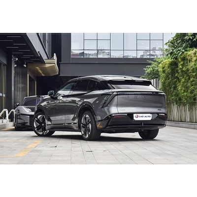 Velocità massima di 190 km / h e sedili a 5 posti la scelta definitiva per i SUV di fascia alta sul mercato