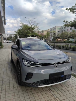 2024 Volkswagen ID4 Crozz Pure Pro SUV elettrico Scegli tra una selezione completa di colori