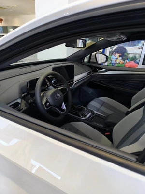 2024 Volkswagen ID4 Crozz Pure Pro SUV elettrico Scegli tra una selezione completa di colori