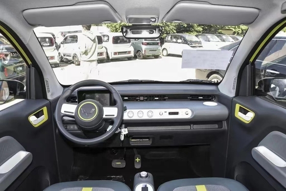 Guida sinistra Wuling Hongguang Mini Veicolo elettrico puro per spostamenti ecologici
