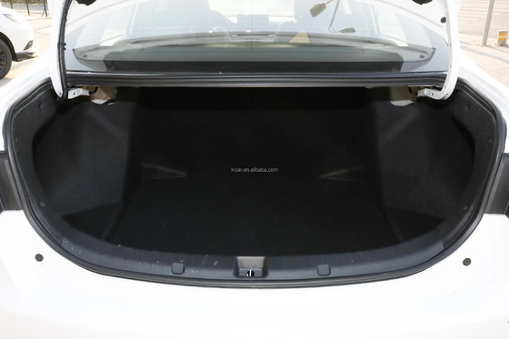 Byd Qin Dm-I Ev Auto Veicoli elettrici puri Auto Elettrica 4 ruote Auto elettrica Ready