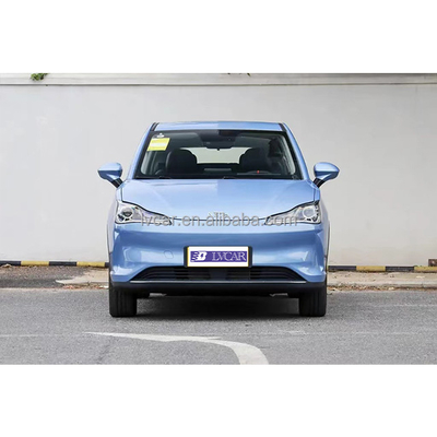 Il miglior piccolo SUV di Nezha V con 401 Km di autonomia e caratteristiche di comfort intelligenti