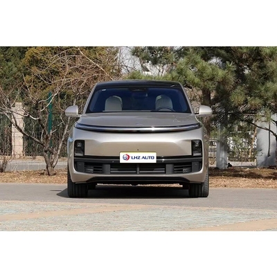 Silver Li Xiang L8 MAX Electric EV Car Ruota multifunzione tetto solare panoramico