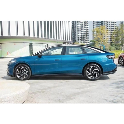 Aggiornare a una guida più verde con il 2024 Volkswagen ID7 A Pure Electric Sports Sedan