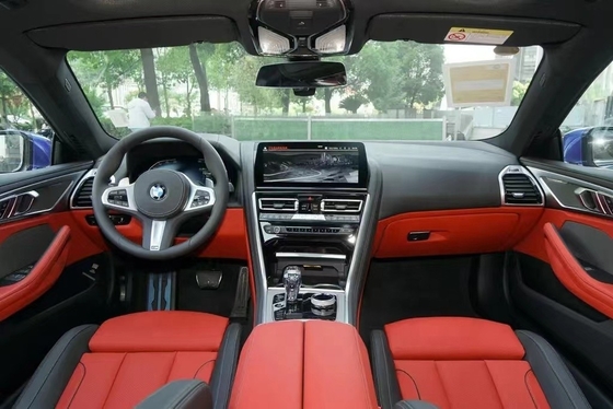 BMW 840i 2023 Auto ad alte prestazioni con quattro porte e finestrino posteriore elettrico